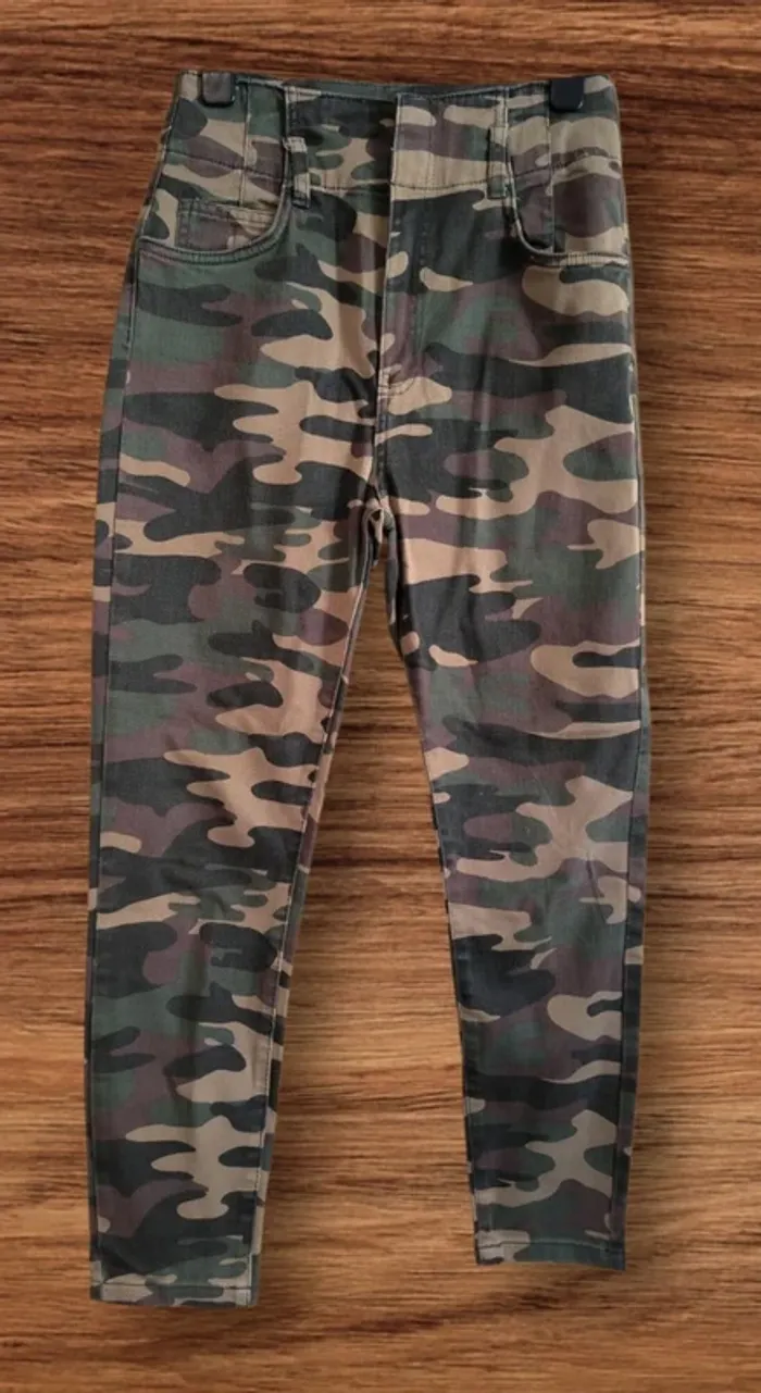🌿 Pantalon Camouflage Taille 38 🌿