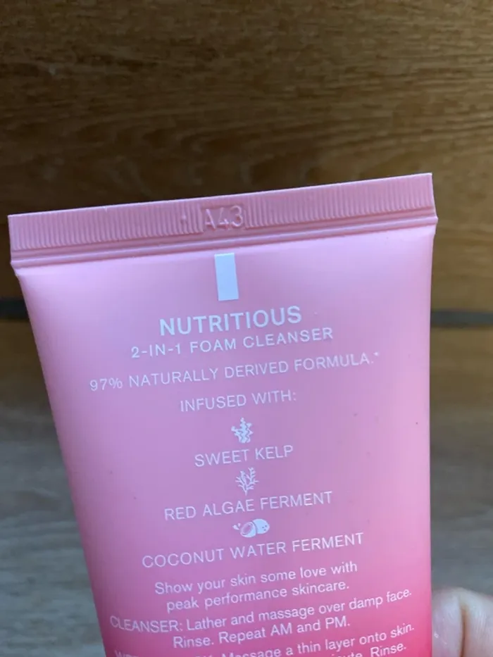 Nutritious 2 in 1 foam cleanser - photo numéro 5