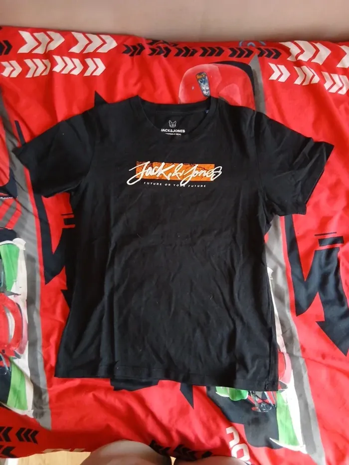 Lots de 4 tee-shirts taille 14 ans - photo numéro 8