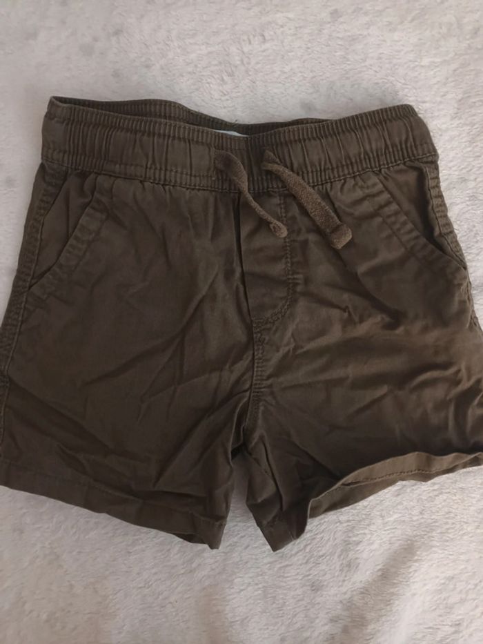 Short 3 ans
