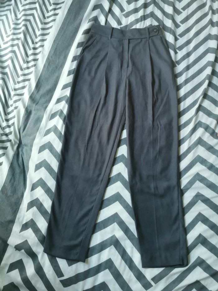 Pantalon gris foncé Mango