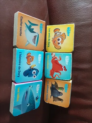 Lot de 6 mini livres Le monde de Dory