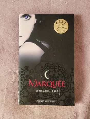 Marquée la maison de la nuit tome 1