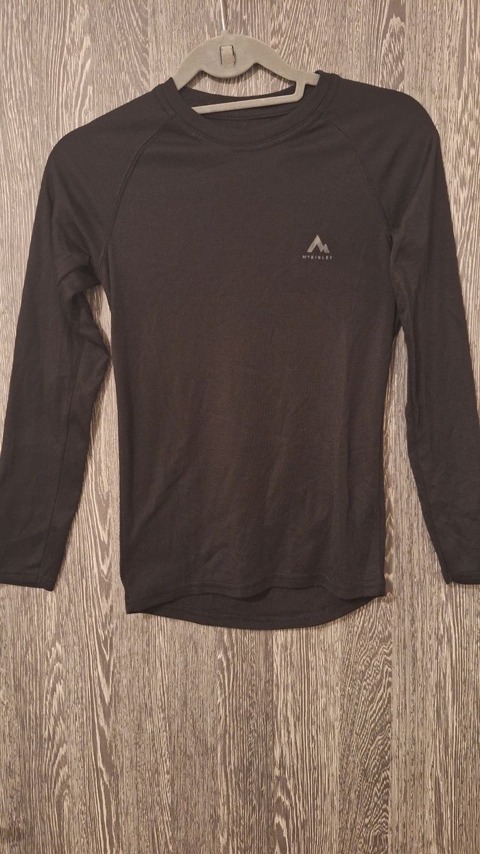 Haut thermique noir waldo McKinley