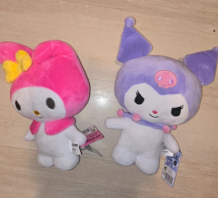 Lot de 2 grandes peluches neuves hello kitty - photo numéro 2