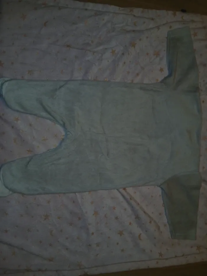 Pyjama 6 mois - photo numéro 2