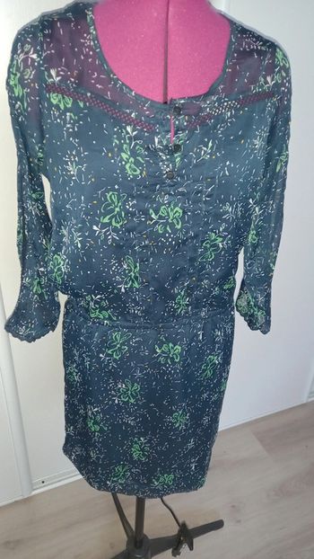 Magnifique robe en voile Miss Captain T38 neuve