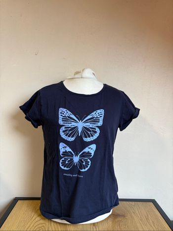 T-shirt fille taille 134/140