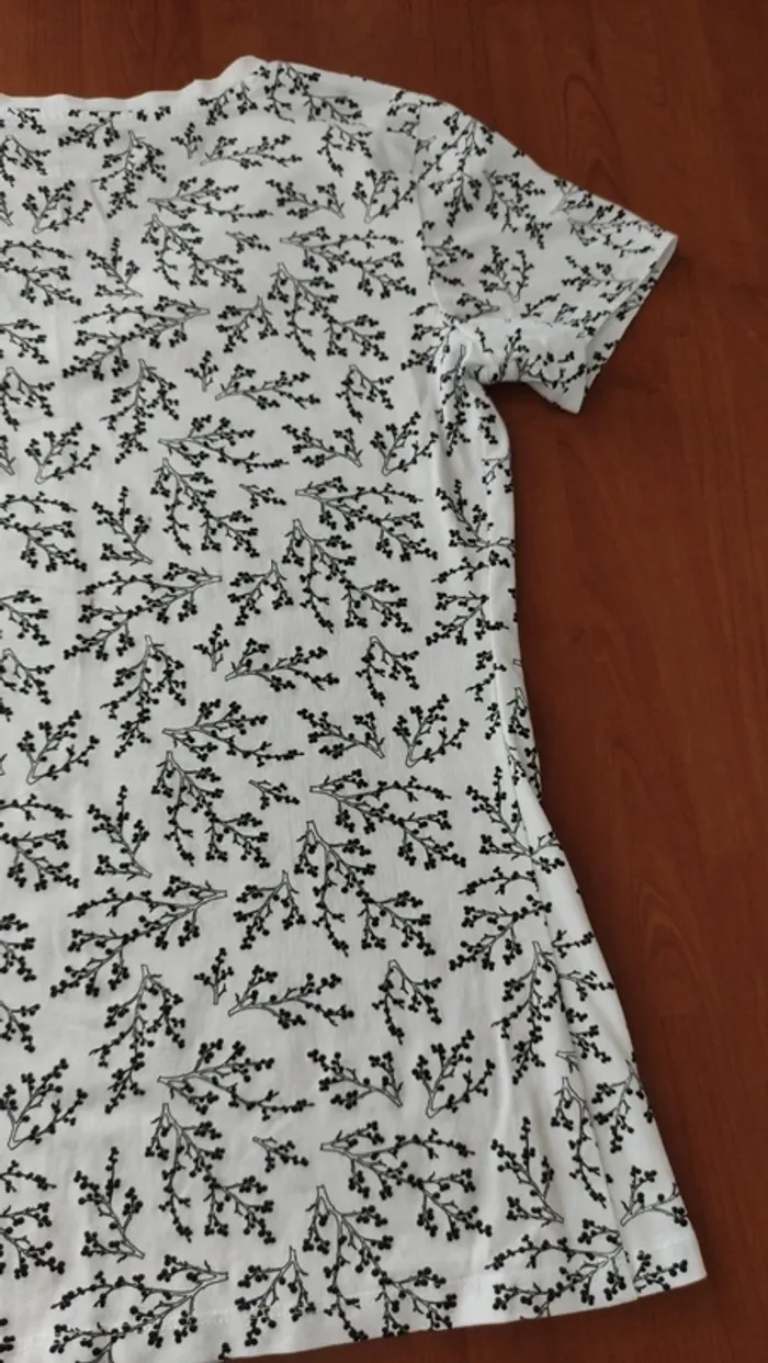 Tee-shirt manches courtes c&a taille M - photo numéro 7