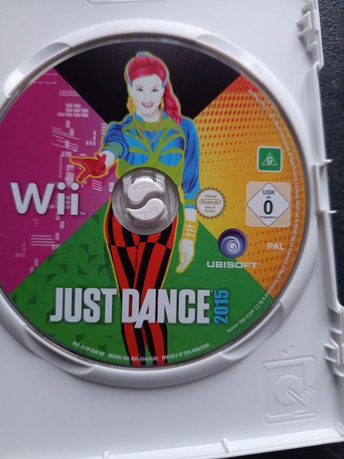 Nintendo - Wii - Just dance 2015 - photo numéro 6