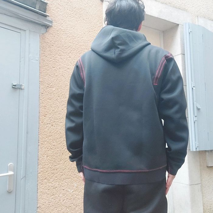 Superbe Hoodie Nike L - photo numéro 3