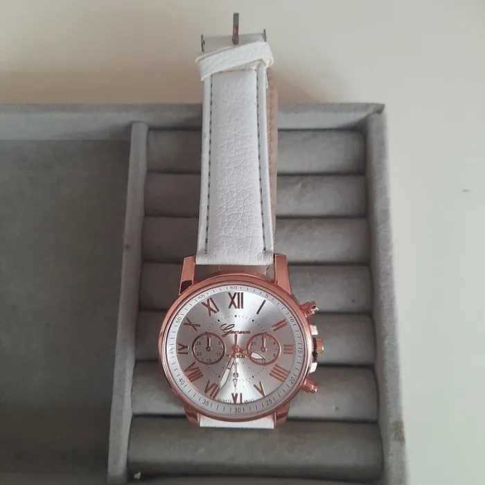 montre - photo numéro 2