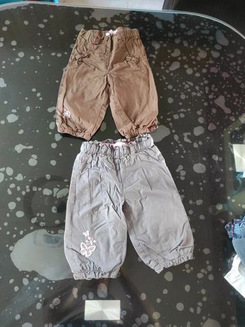 2 pantalons Gémo 6 mois en bon état