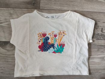 Tee-shirt court taille 8 ans