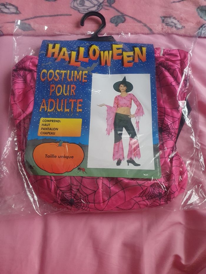 Déguisement halloween sorcière neuf Taille unique