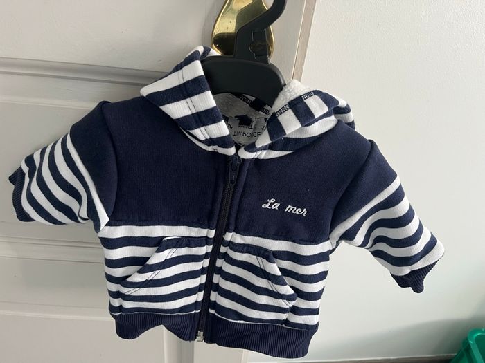 Lots gilets 3 mois - photo numéro 2