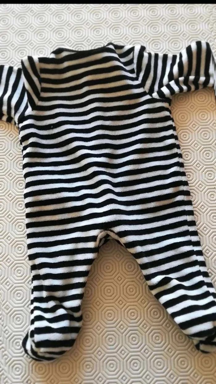 Pyjama rayé - photo numéro 2