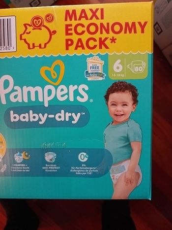 Couches pampers taille 6