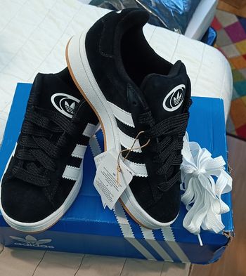 Campus adidas noires et blanches 36