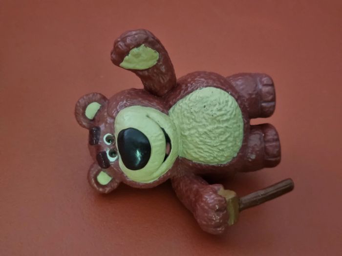 lot de deux PVC toy story buzz l'éclair et lotso bullyland - photo numéro 2