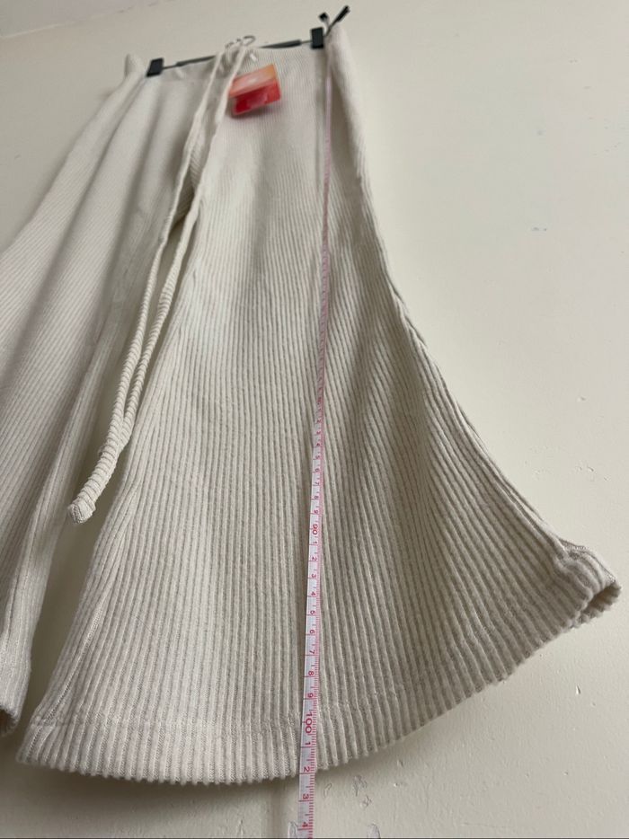 Pantalon jambes larges évasés beige oceans apart marly flared - photo numéro 4