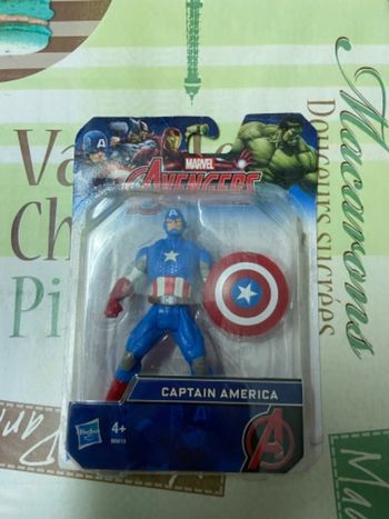 Figurine capitaine américa sous blister