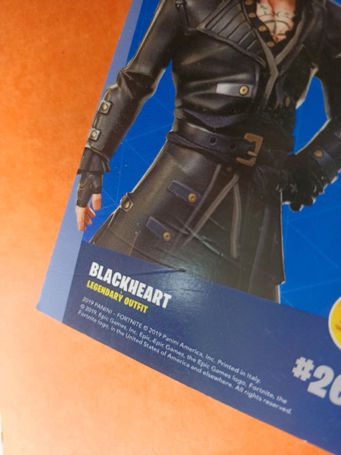 Carte panini Fortnite serie 1 #265 blackheart legendary outfit - photo numéro 7