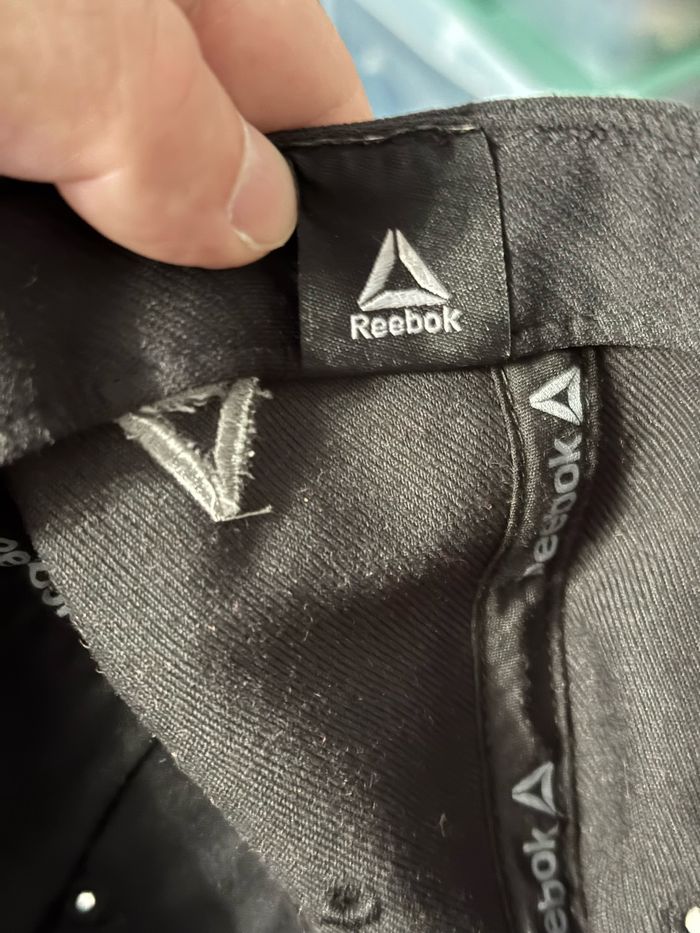 Casquette SnapBack Vintage Y2K Noire Reebok - photo numéro 4
