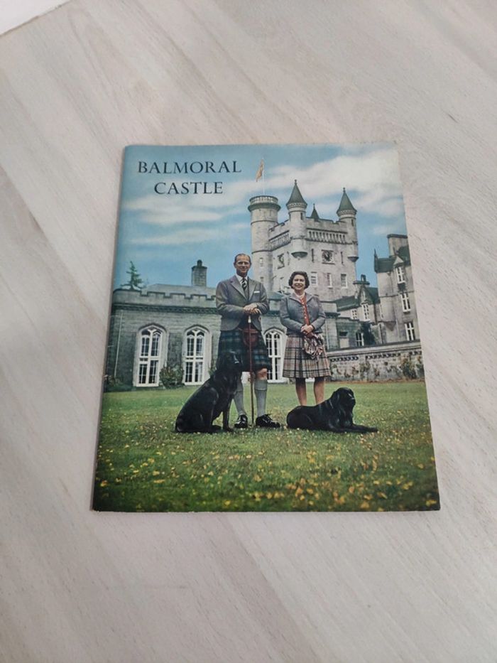 Guide to the policies livret Balmoral castle château