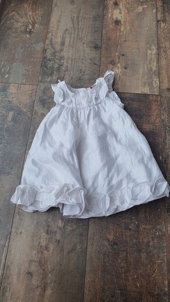 Robe orchestra 12 mois en très bon état