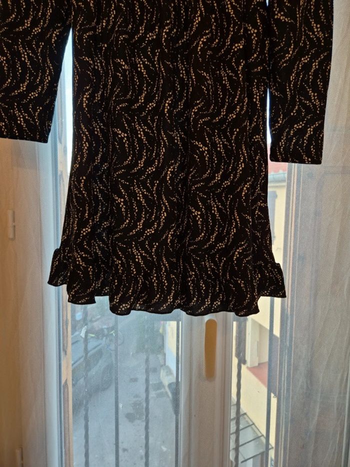 Robe jamais portée - photo numéro 2