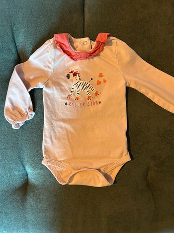 Très joli body dpam 6 mois