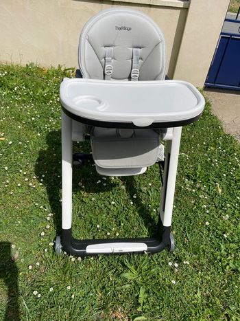 Chaise haute siesta peg perego excellent état t