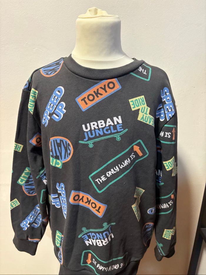 Pull garçon taille 122/128