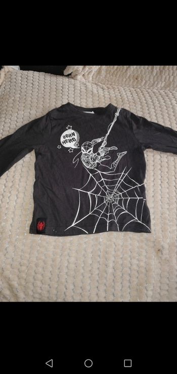 Tee-shirt manche longue 4 ans