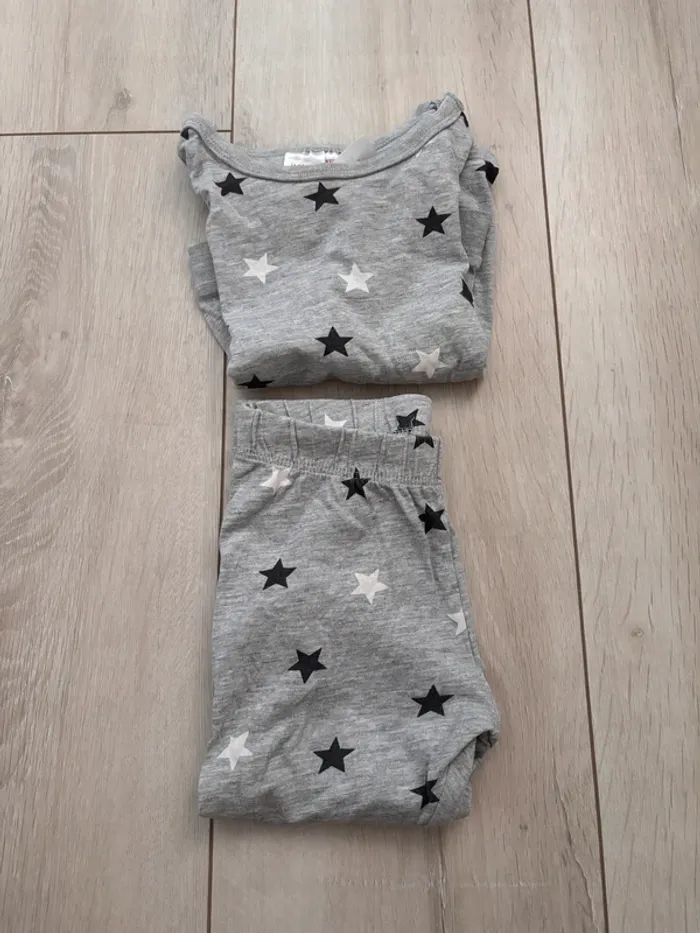 Pyjama deux pieces - photo numéro 2