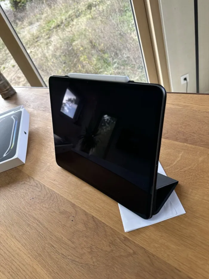 Apple iPad Pro 13 Pouces M4 Wi-Fi 256 Go 2024 + Apple Pencil USB-C en parfait état - photo numéro 4