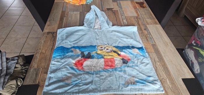 Sortie de bain , sortie de plage pour enfant, minions