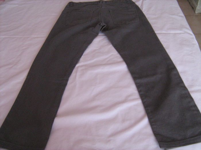 Pantalon gris - photo numéro 3