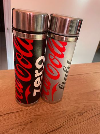 Gourde isotherme coca cola