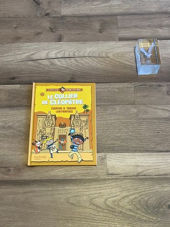 Je vend un lot 2 livres très bon état 