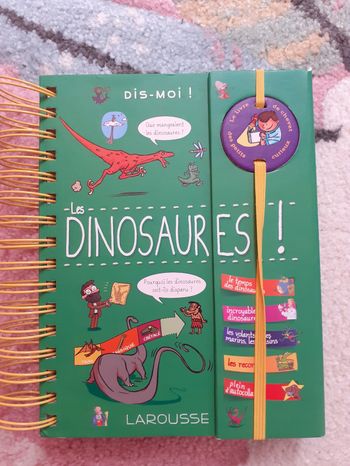 Livre dinosaure