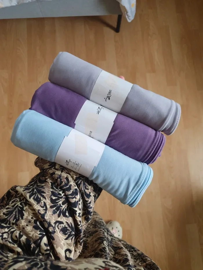 🌸 Lot de 3 Hijabs Jersey Premium Luxe – Neufs 🌸 - photo numéro 4