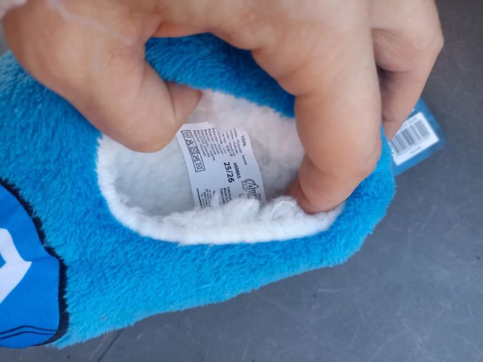 Chausson Avengers taille 25 26 - photo numéro 2