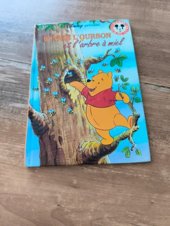 Winnie l'ourson et l'arbre à miel