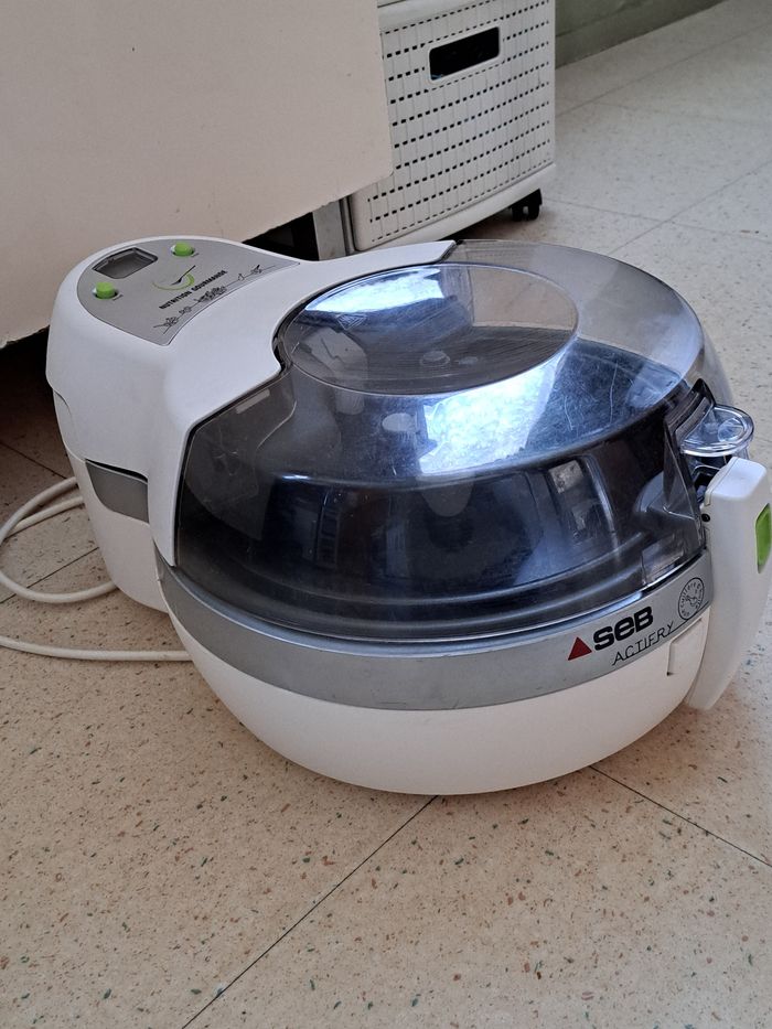 Friteuse sans huile actifry family Seb