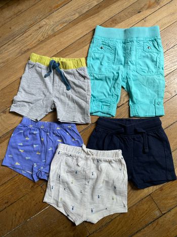 Lot shorts 6 mois