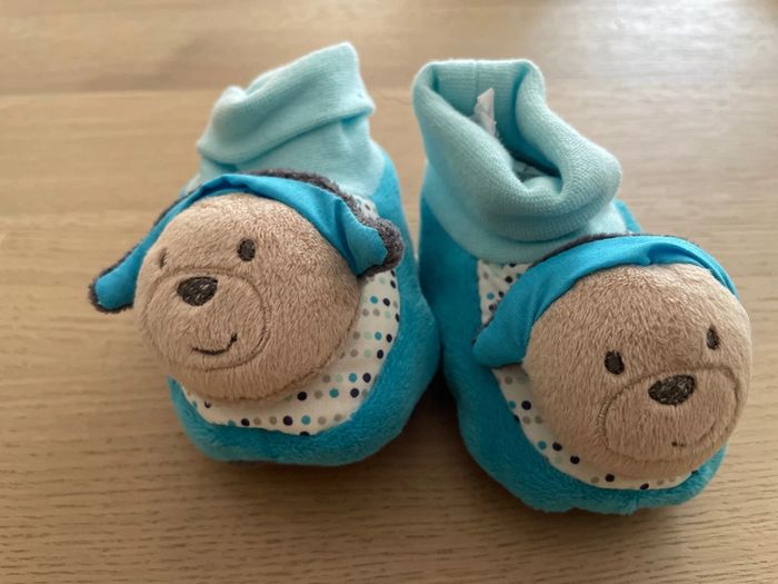 Chaussons nouveau né souples bleu sauthon