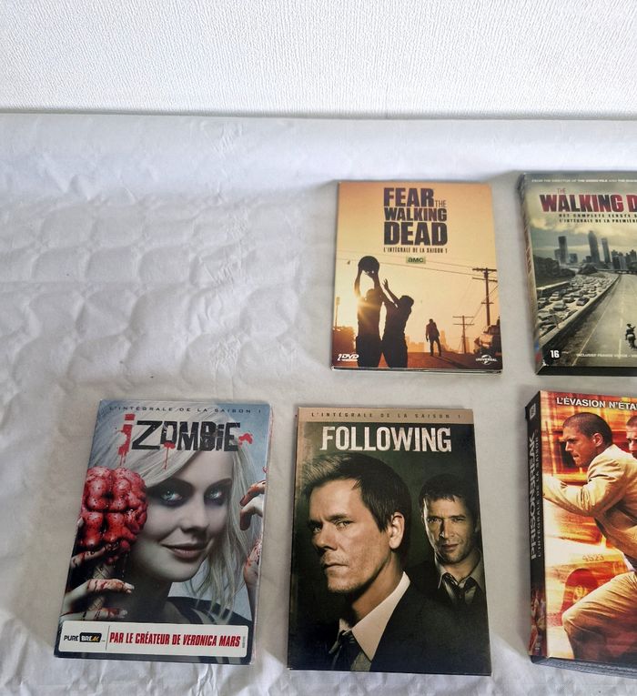 Lot de 9 coffret dvd de serie - photo numéro 2