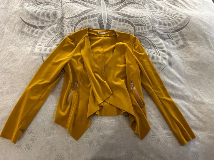 Veste jaune moutarde